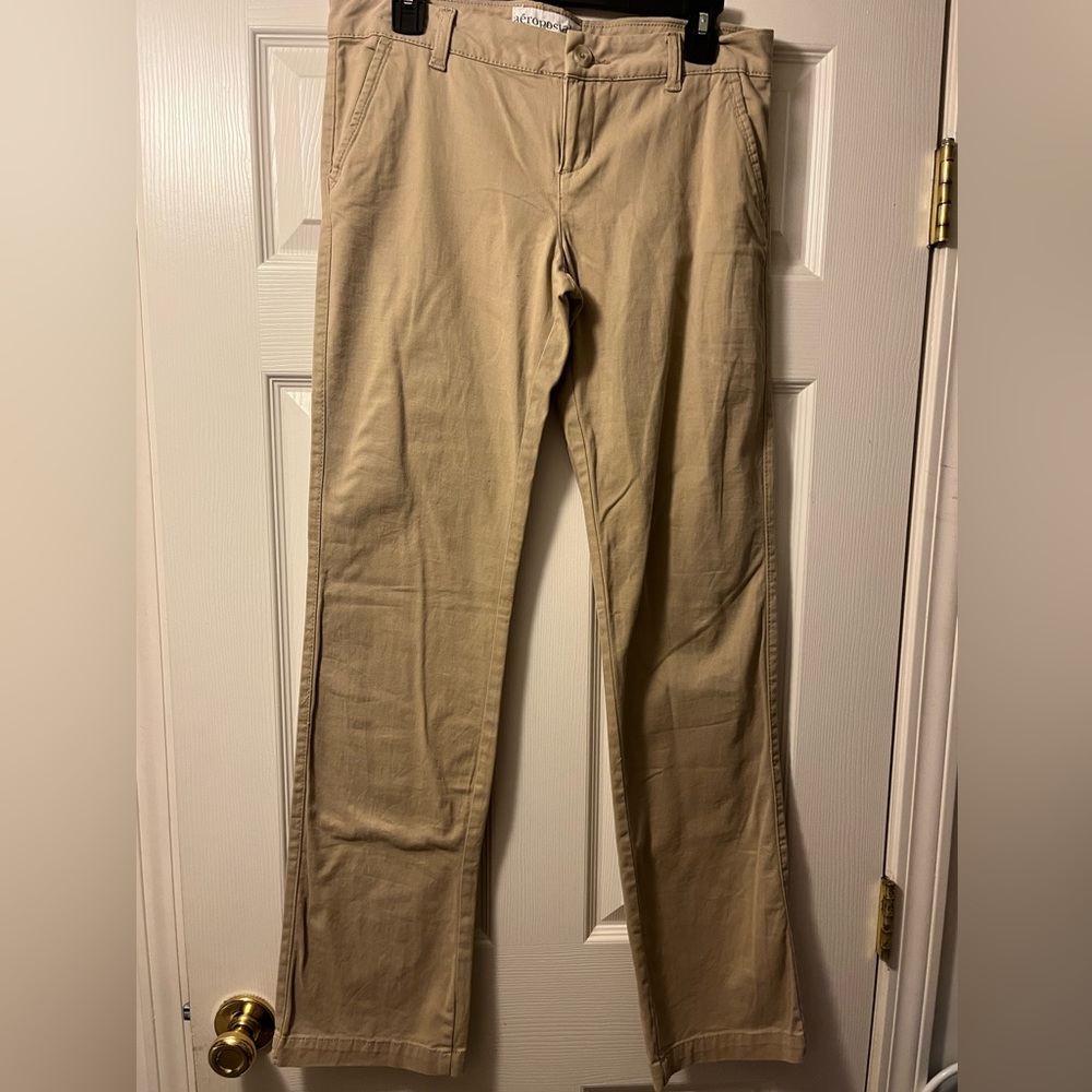 Aeropostale Women’s Khaki pants, 9/10 Long